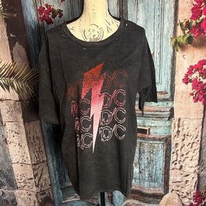 Vintage Canvas black‎ distressed Mineral Wash T-Shirt NWT, size small, medium
